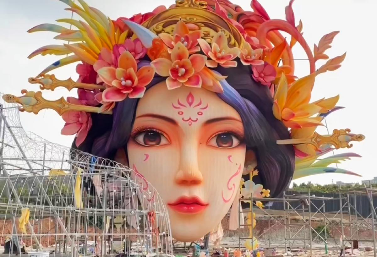 2024年15米朱雀女神大型灯组