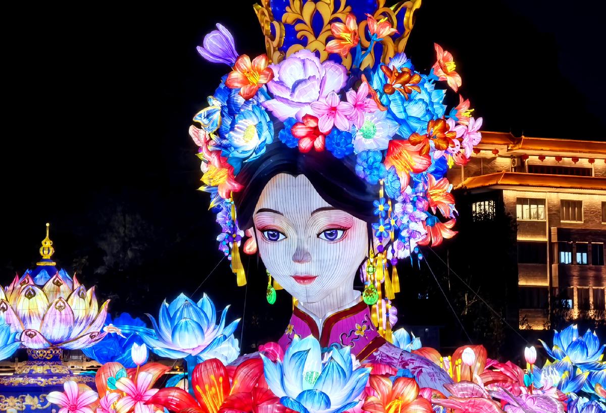 大明湖畔夏雨荷